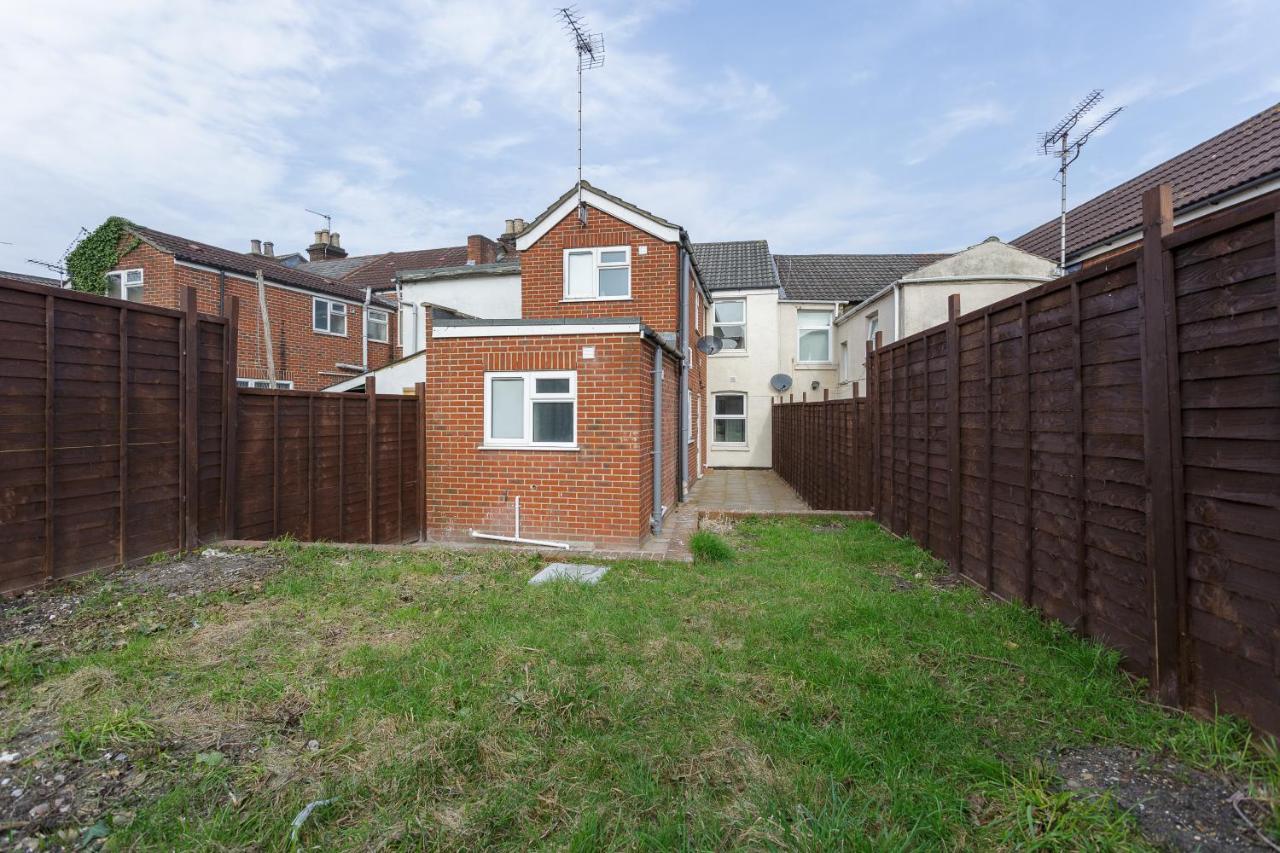 Blackberry - Stylish Self-Contained Flats In Soton City Centre Southampton Exterior foto